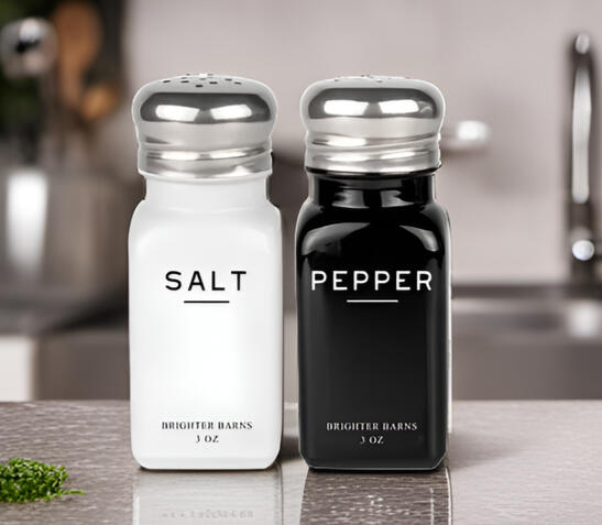 Kensington Farmhouse Salt Pepper Shakers